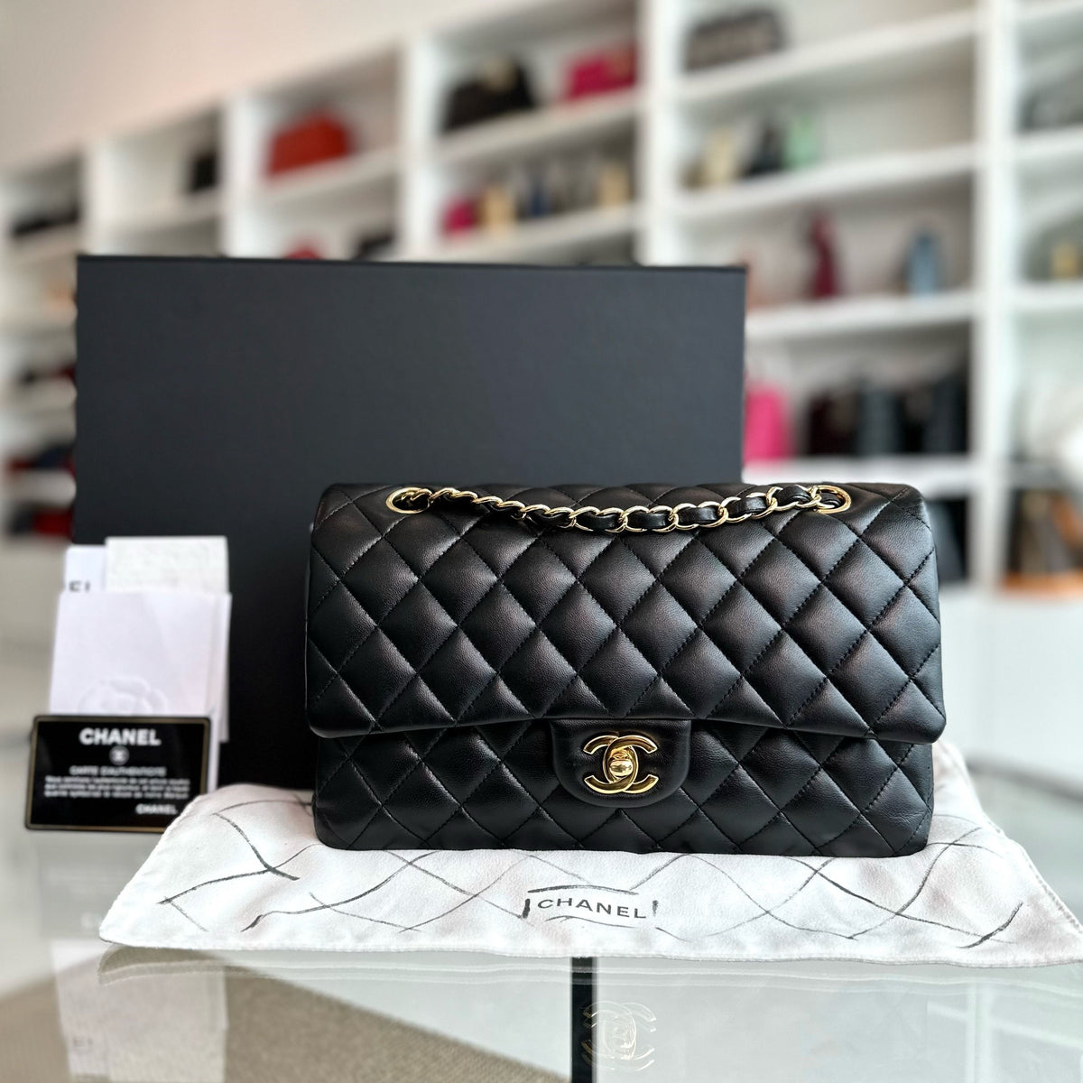*Full Set, Receipt, No 28* Medium 25CM Lambskin Black GHW No 28