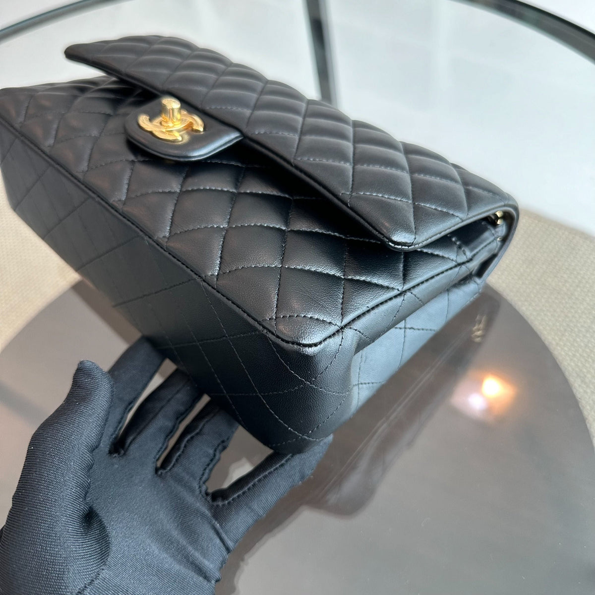 *Full Set, Receipt, No 28* Medium 25CM Lambskin Black GHW No 28