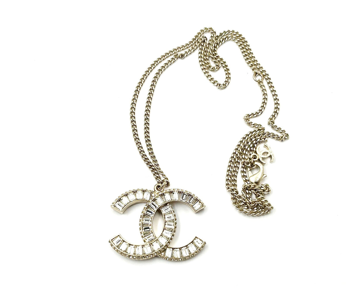 Top Quality Chanel Gold CC Baguette Crystal Pendant Necklace