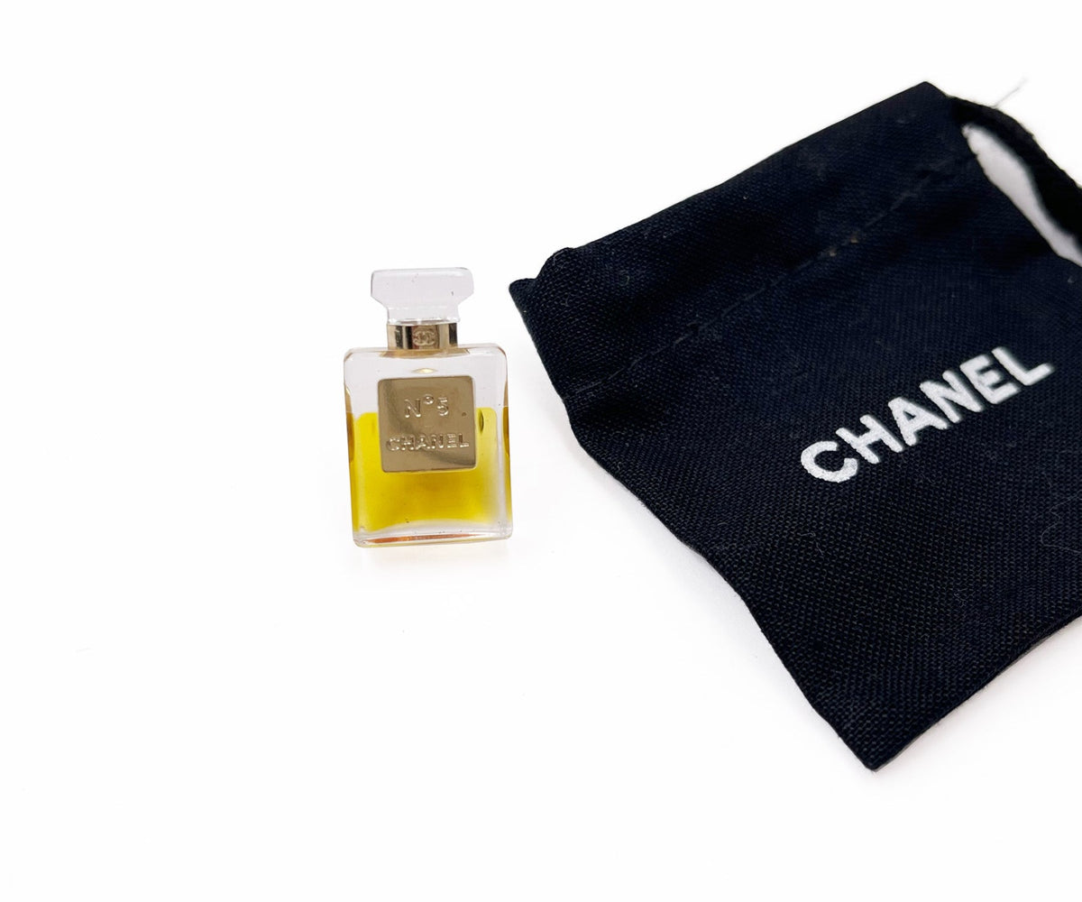 CHANEL No 5 Perfume Resin Small Pin