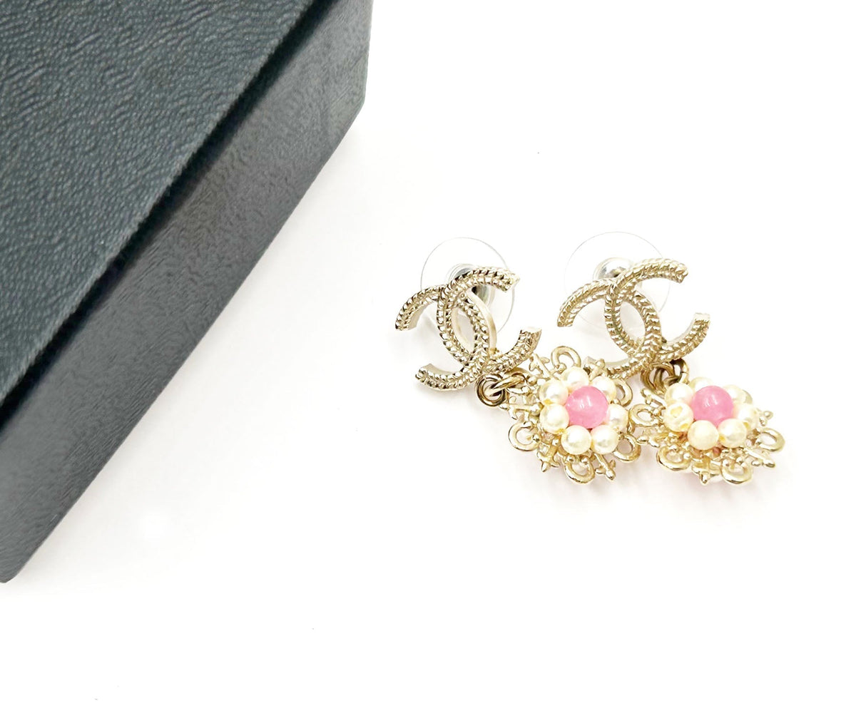 Top Quality Chanel Gold CC Pink Bead Pearl Wheel Piercing Earrings
