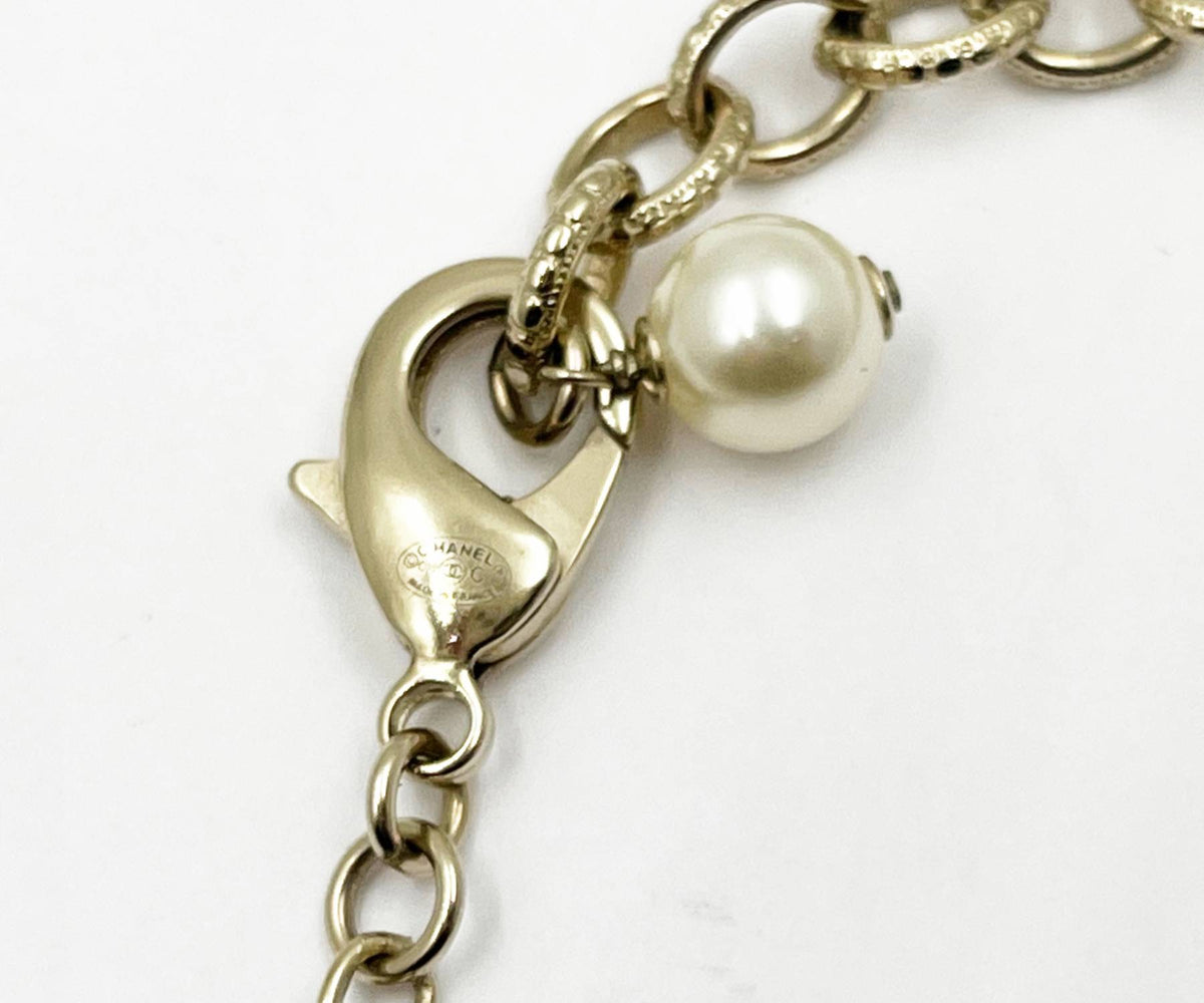 Top Quality Chanel Gold Letter Crystal Flower Pendants Chain Necklace
