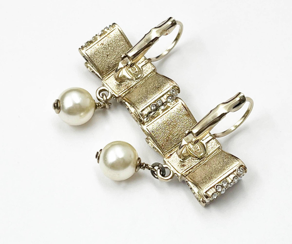 Top Quality Chanel Gold CC Ribbon Bow Round Princess Crystal Pearl Dangle Lever Back Earrings