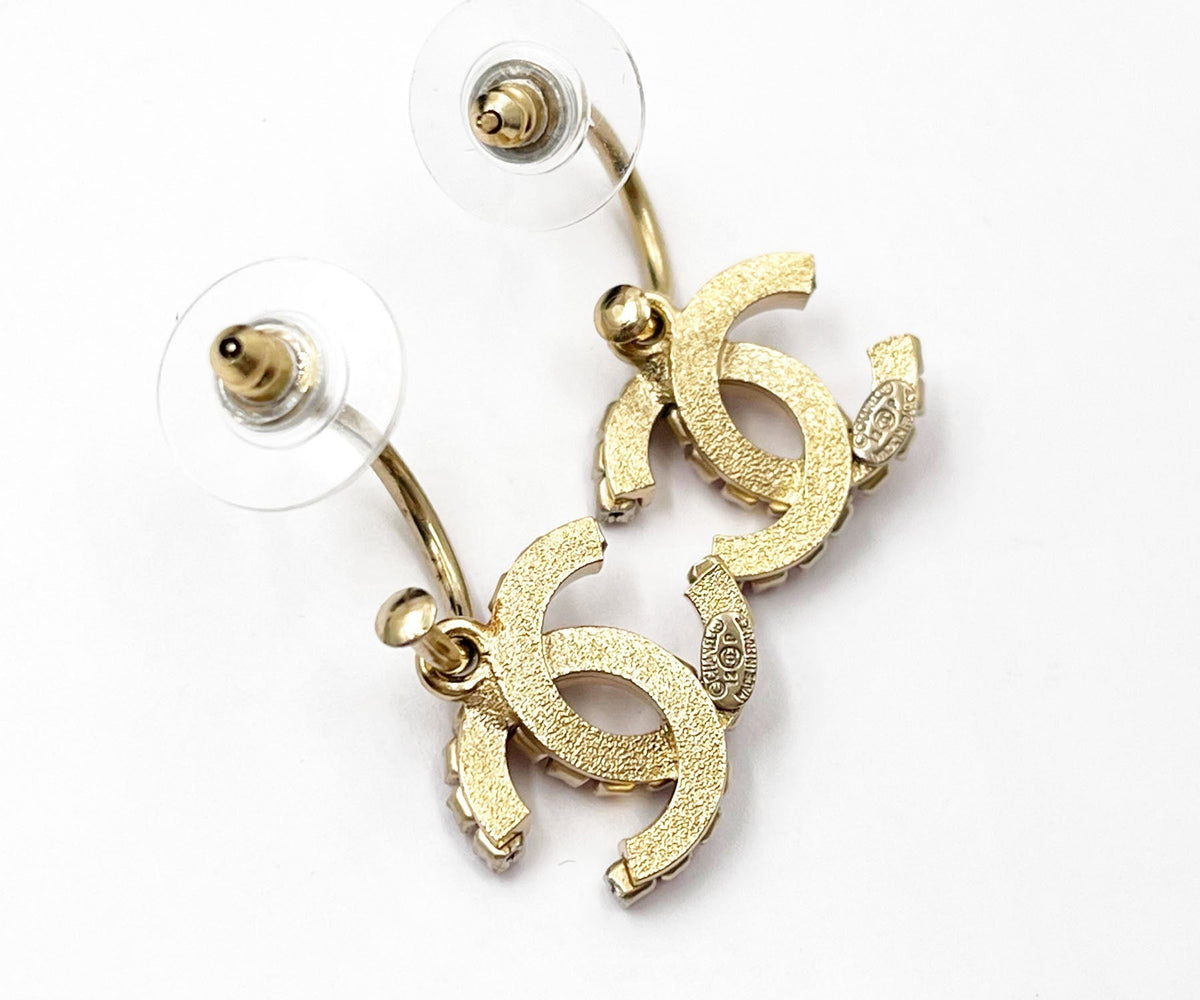 Top Quality Chanel Gold Plated CC Fuchsia Crystal Hoop Piercing Earrings
