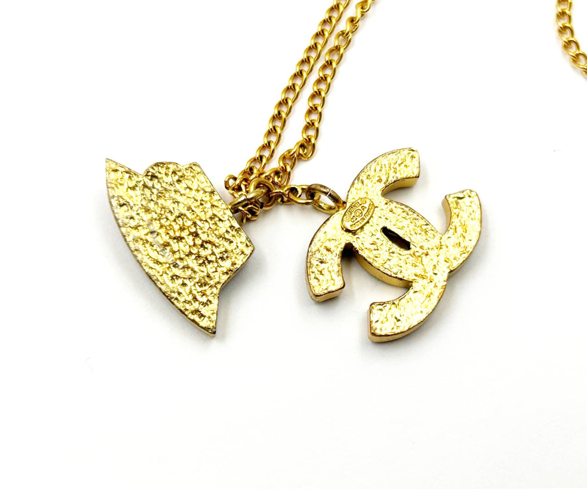 Top Quality Chanel Gold Plated CC Hat Black Fuchsia Crystal Necklace