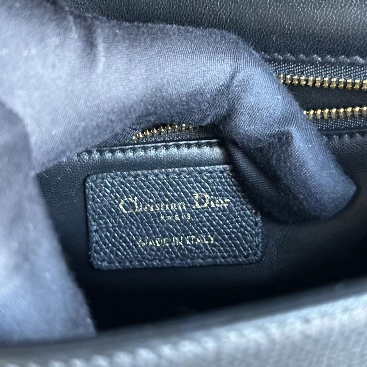 *Grained Calfskin, Full Set* Montaigne 30 Grained Calfskin Black GHW