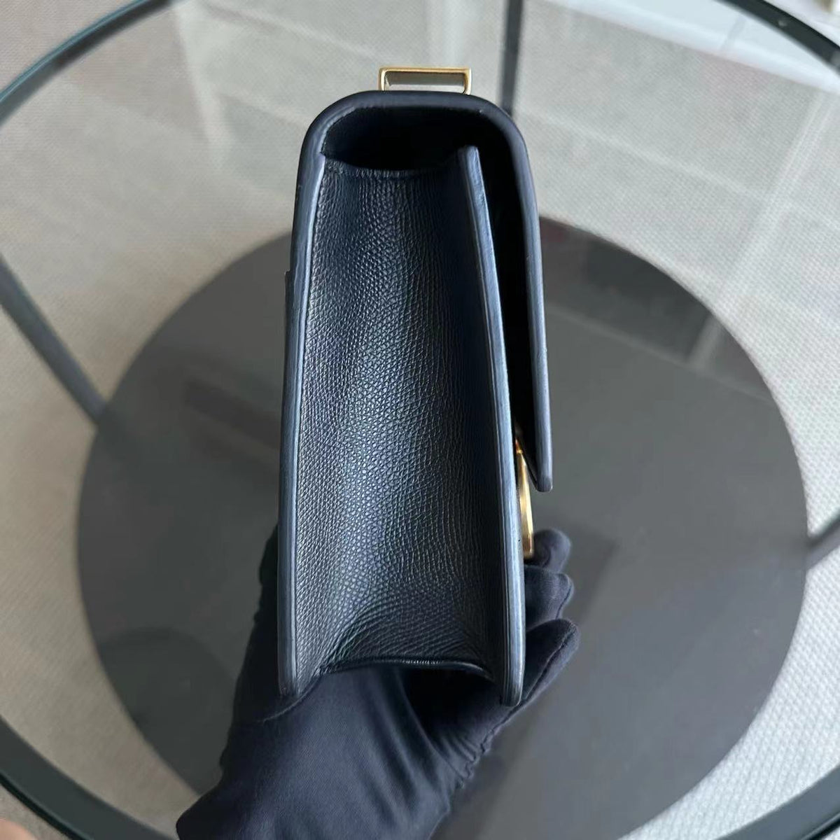 *Grained Calfskin, Full Set* Montaigne 30 Grained Calfskin Black GHW