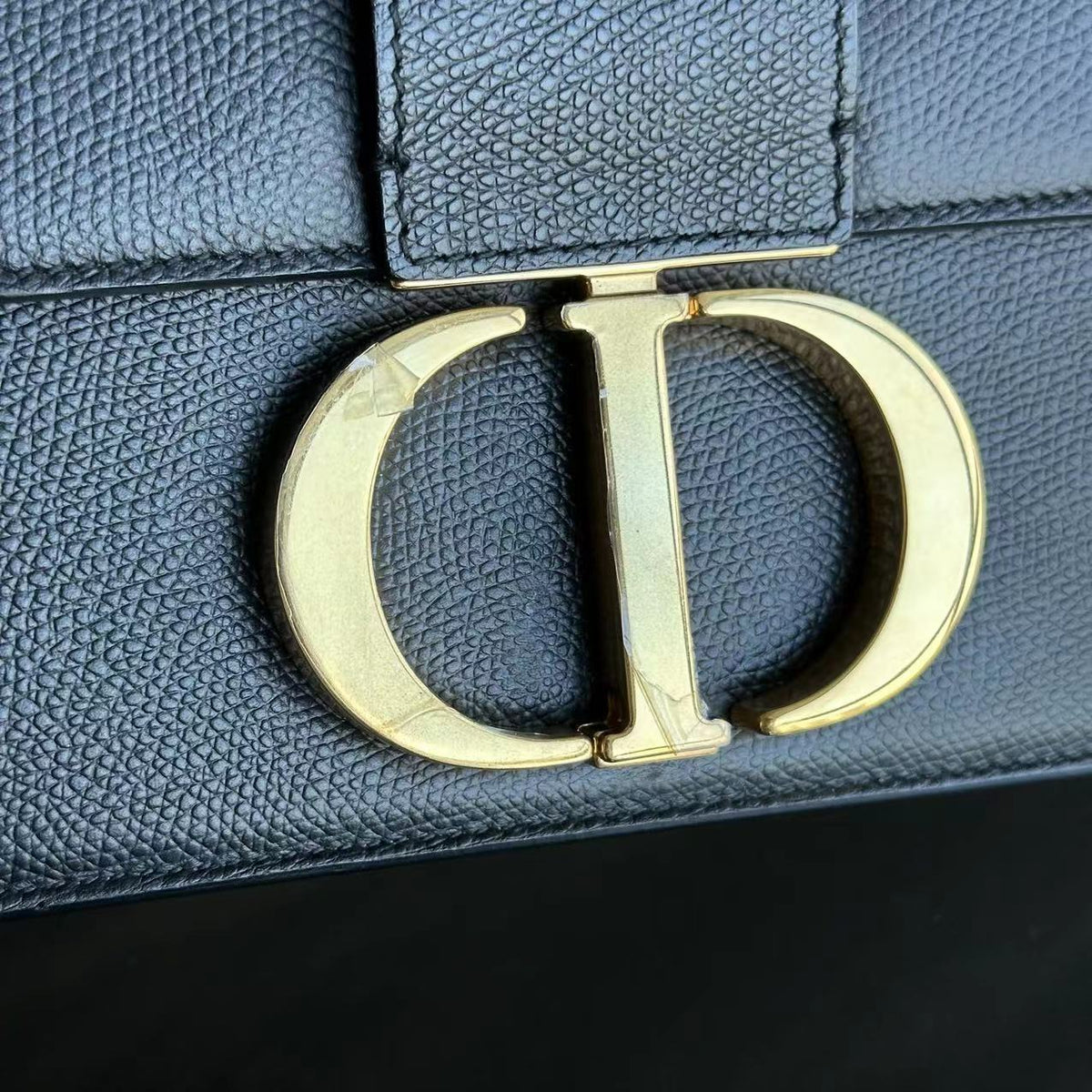 *Grained Calfskin, Full Set* Montaigne 30 Grained Calfskin Black GHW