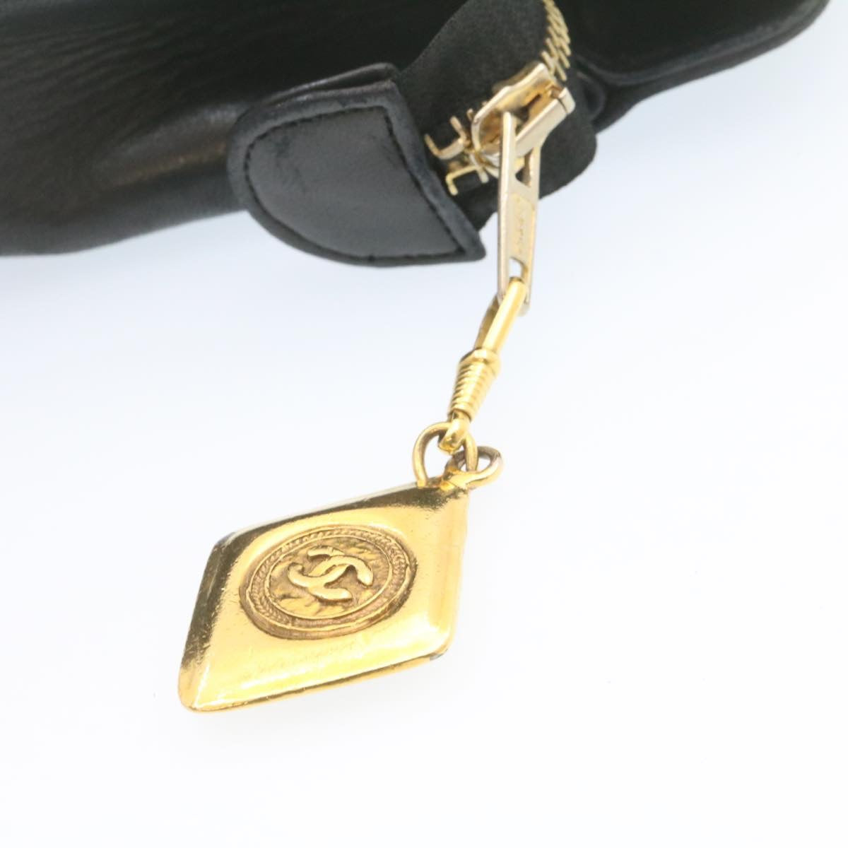 Top Quality Chanel Lamb Skin Matelasse Chain Shoulder Bag Black CC Auth am1201gA