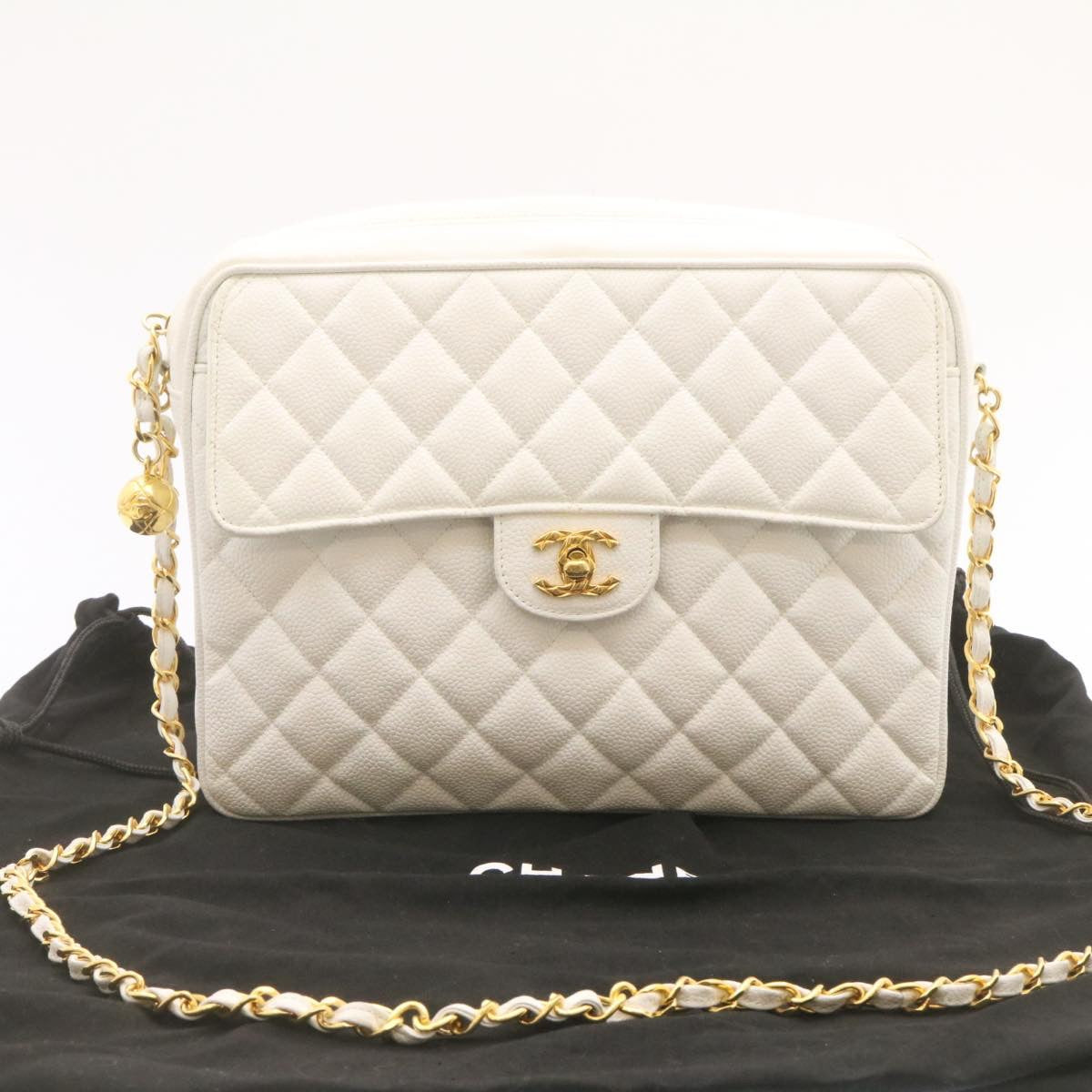 Top Quality Chanel Matelasse Chain Shoulder Bag Caviar Skin Gold White CC Auth am1370gA