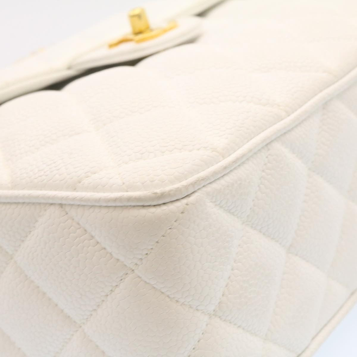Top Quality Chanel Matelasse Chain Shoulder Bag Caviar Skin Gold White CC Auth am1370gA