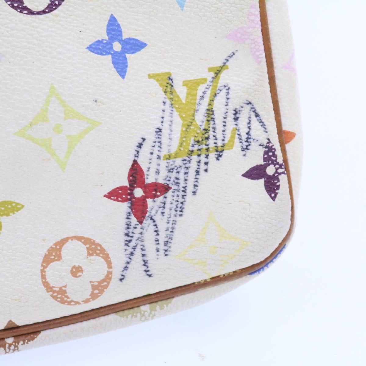 LOUIS VUITTON Multicolor Pochette Accessoires Pouch White M92649 LV Auth am266g