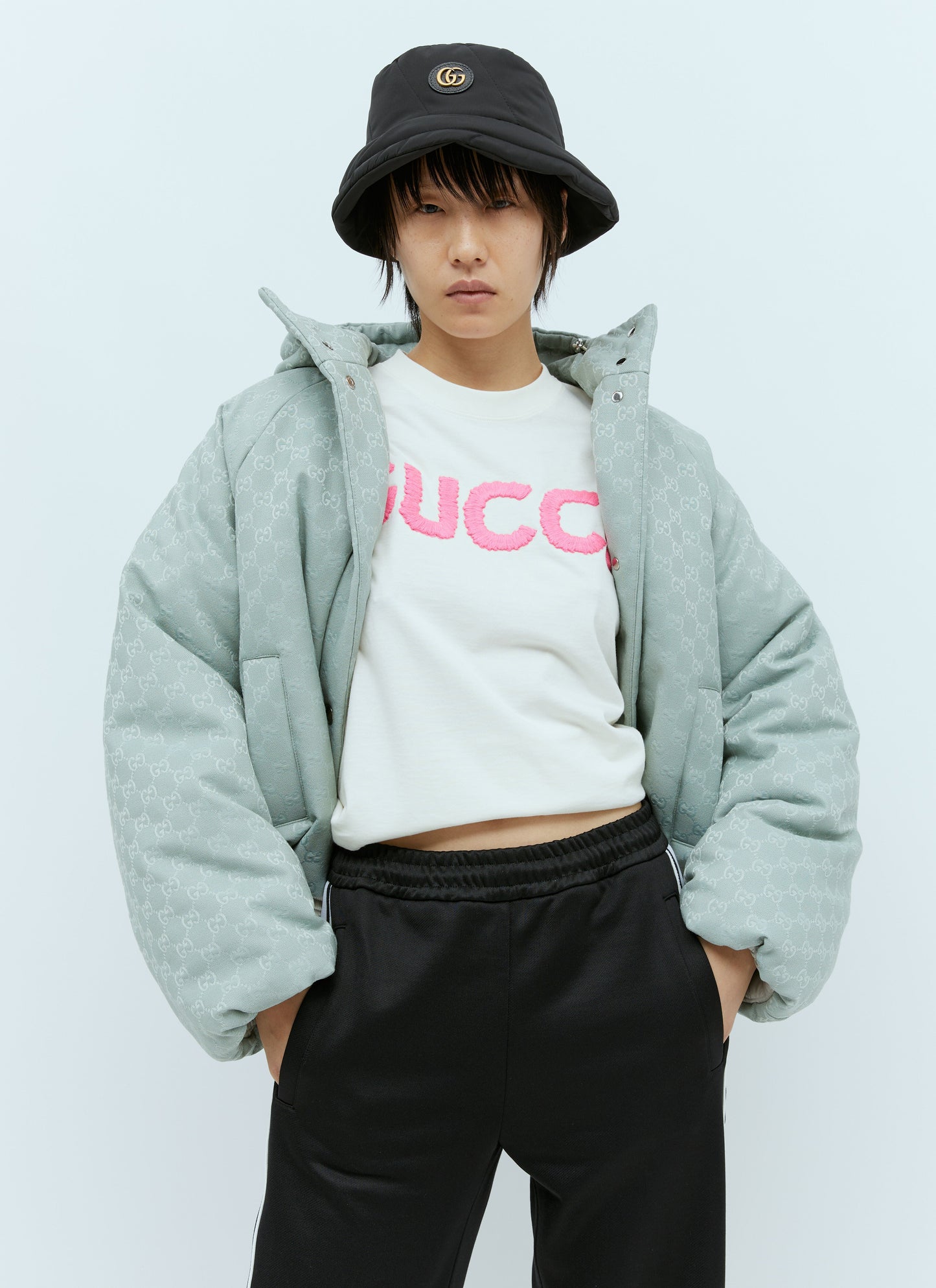 Gucci Women Logo Plaque Bucket Hat