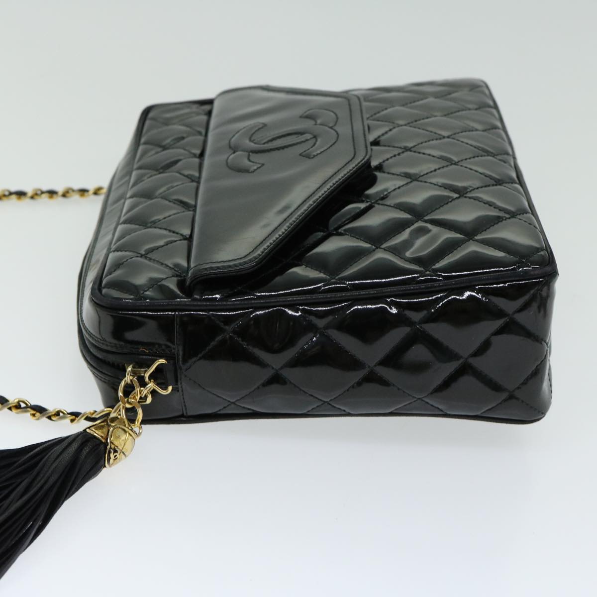 CHANEL Matelasse Chain Shoulder Bag Patent leather Black CC Auth hk1071