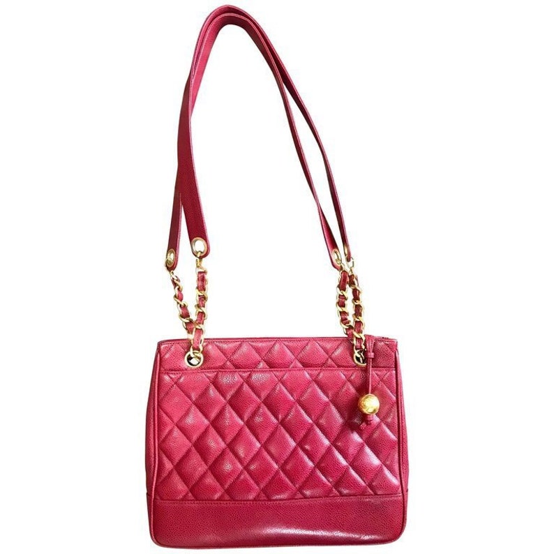 Chanel Vintage cherry red caviar leather quilted shoulder Bag, Tote with golden CC ball and chain straps