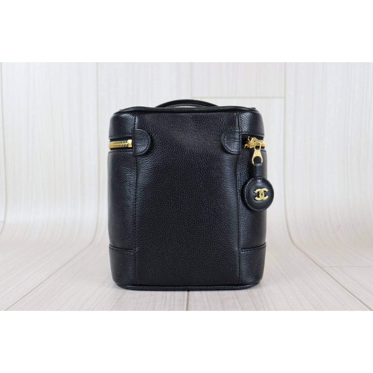 Rank A ｜ CHANEL Caviar Skin Vanity Handbag ｜082404