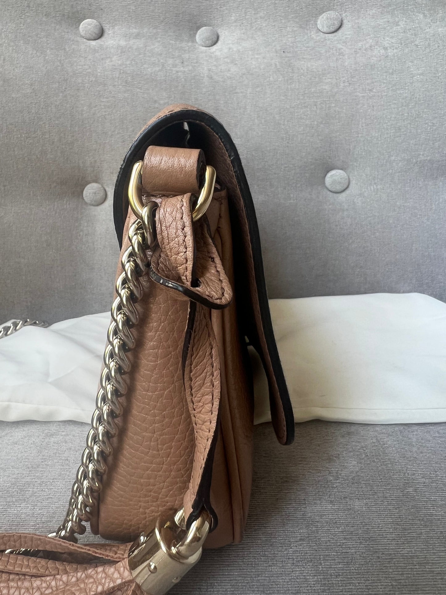 Gucci Rose Beige Soho Disco Crossbody Flap Bag