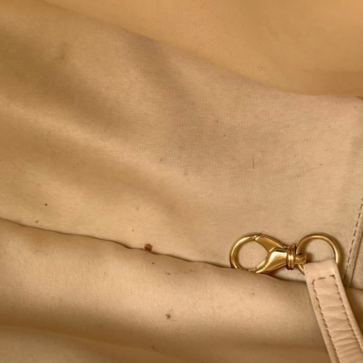 PST caviar Beige GHW