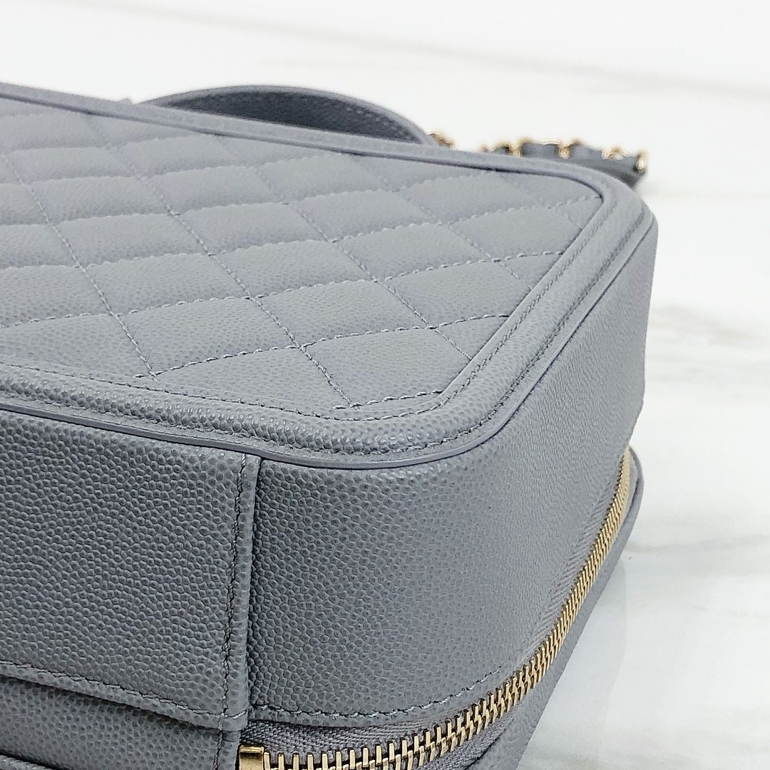 Medium CC Filigree Caviar Vanity Grey SHW