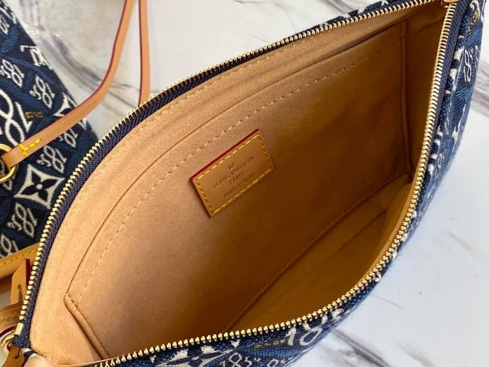 Louis Vuitton Neverfull MM Bag