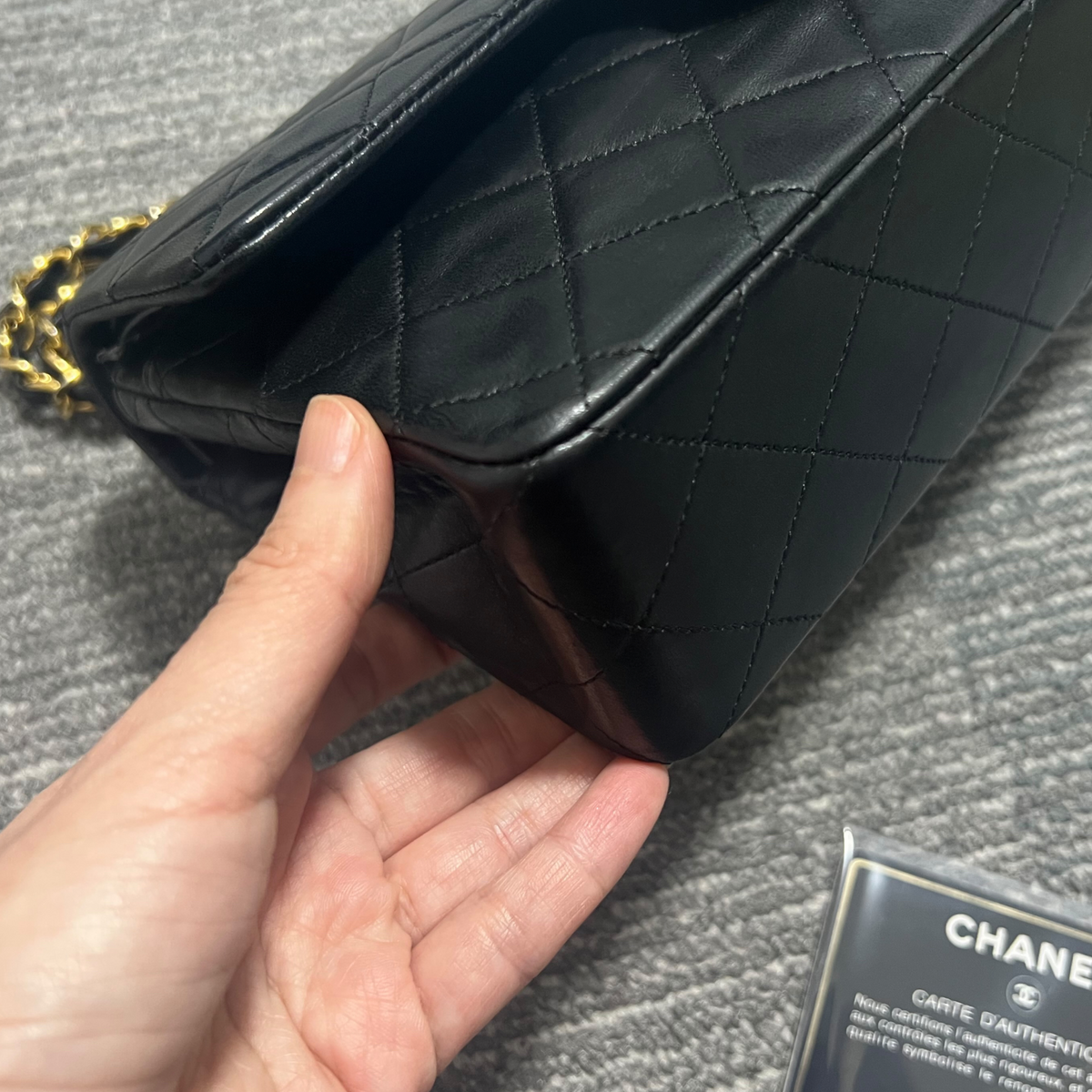 Vintage Classic Flap Small Lambskin Black GHW