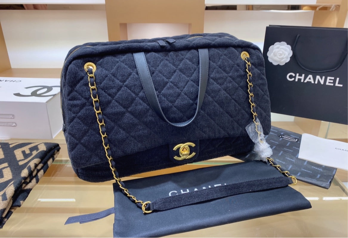 Large woman Chanel handbag