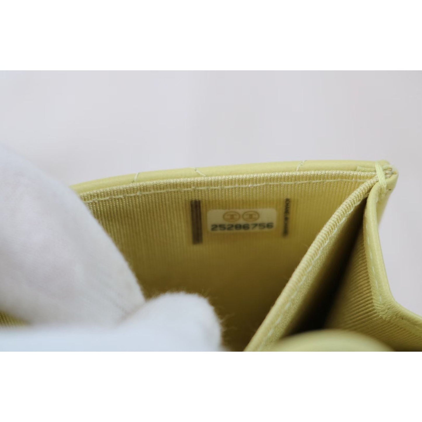 Rank S ｜ CHANEL Lamb Leather Wallet ｜021406