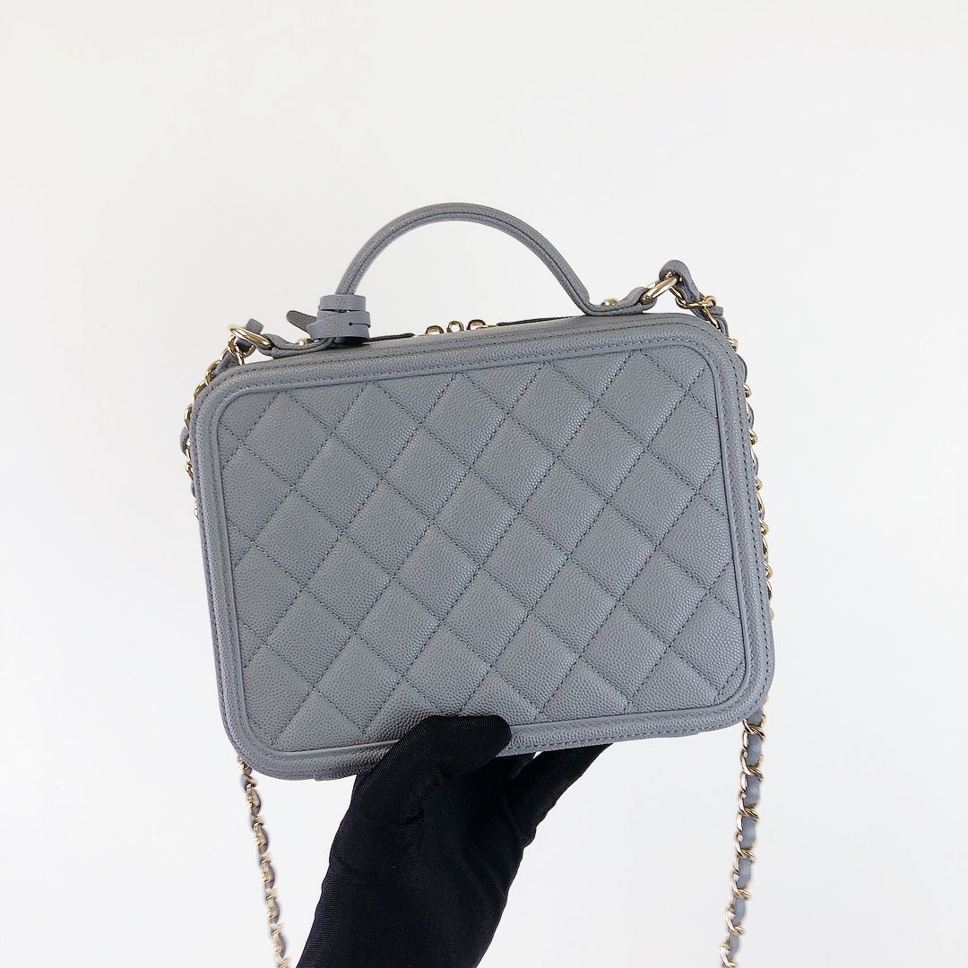 Medium CC Filigree Caviar Vanity Grey SHW