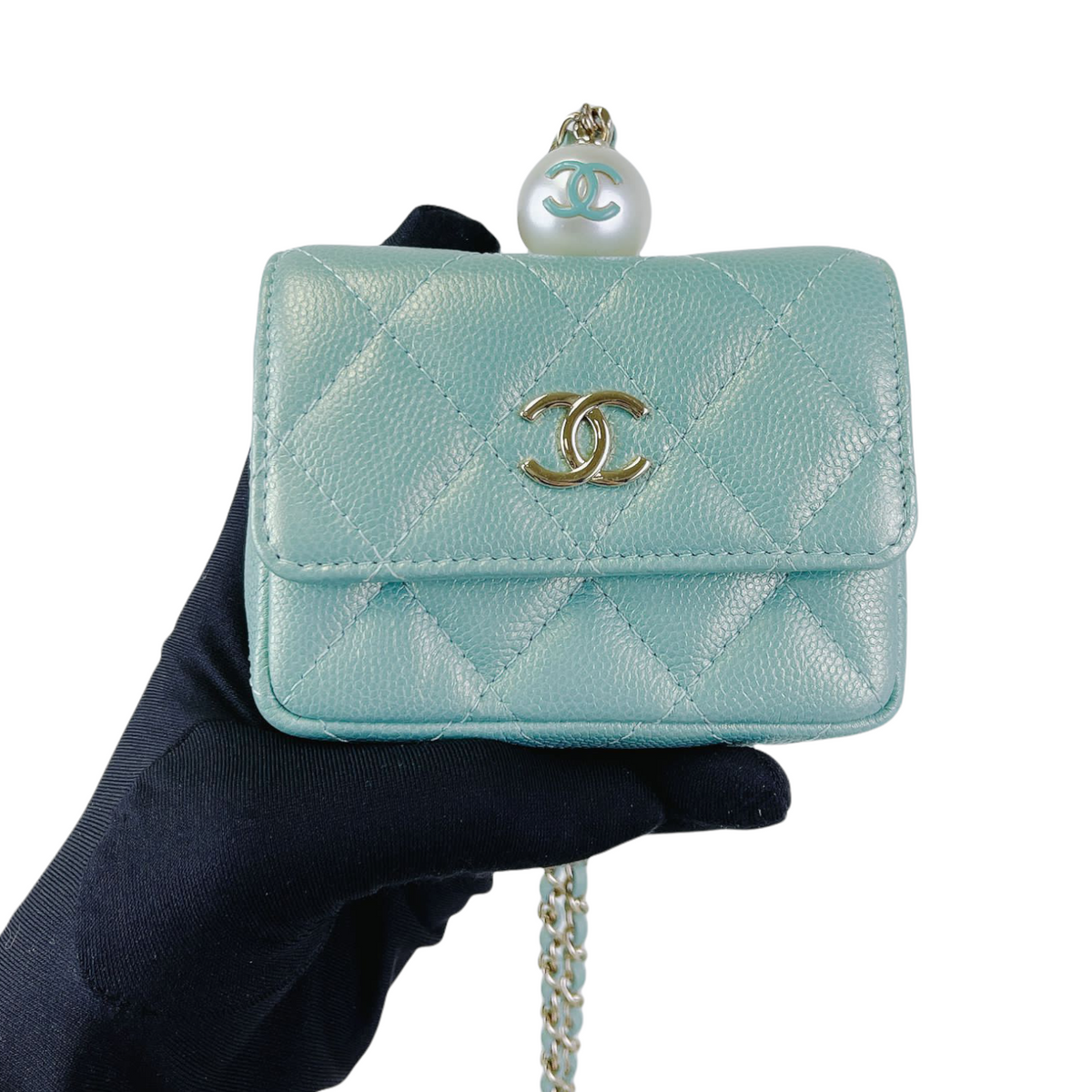 Caviar Quilted Pearl  Holder Caviar Blue GHW
