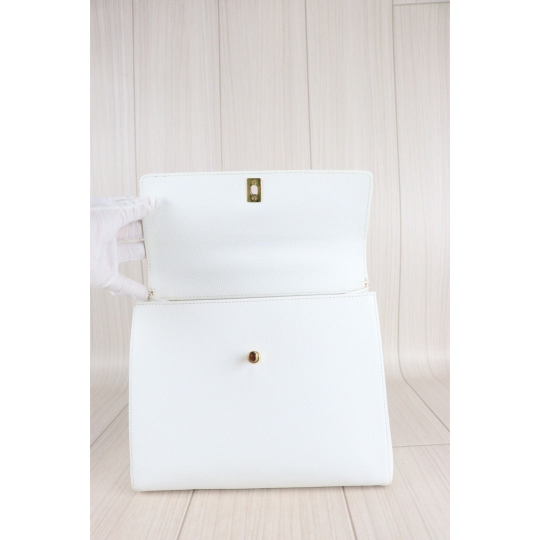 Rank A ｜ CHANEL Caviar Skin Leather Pear blossom wood HandBag White｜23062620