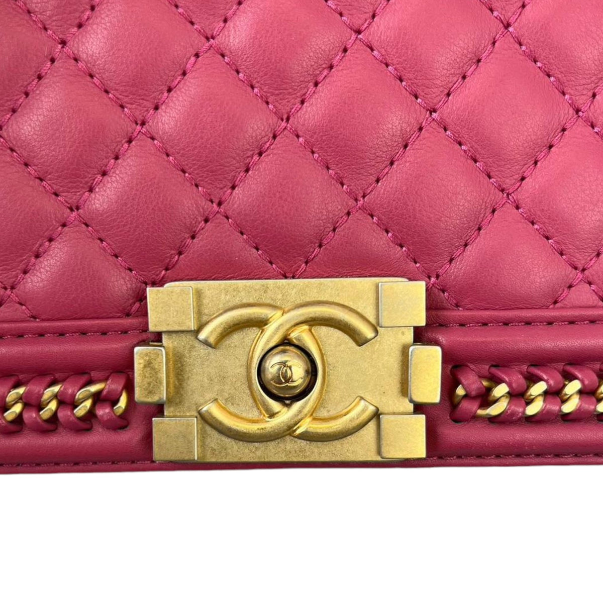 Boy Old Medium Handle Calfskin Pink GHW