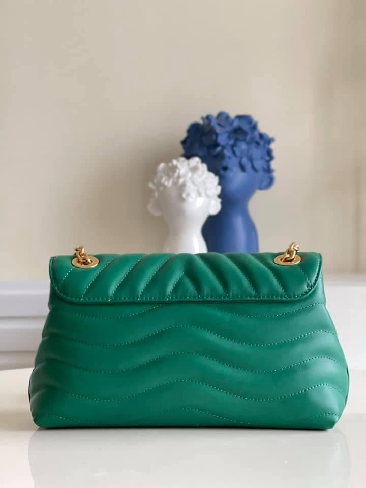 Louis Vuitton New Wave Chain bag