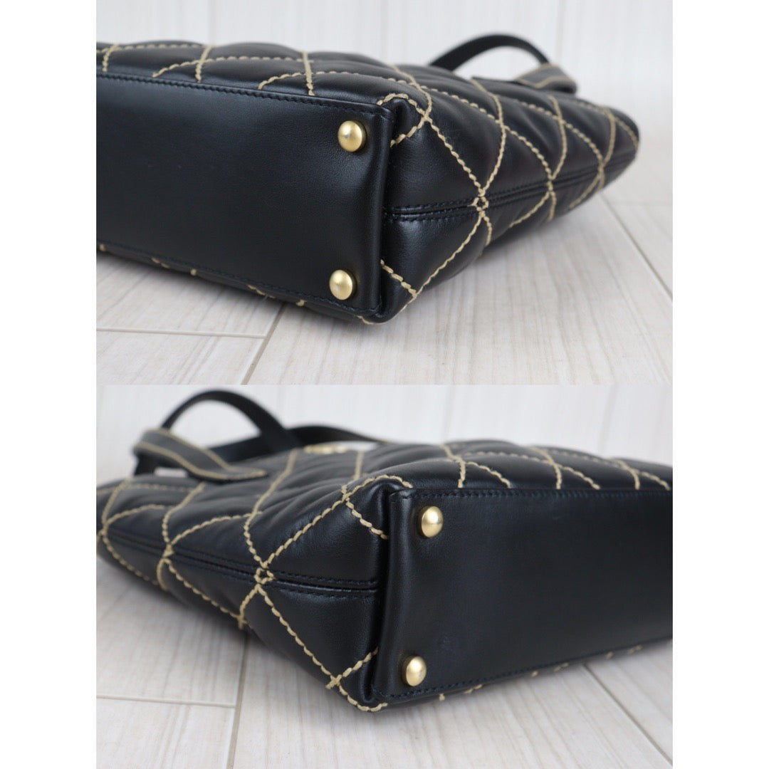 Rank A ｜Chanel Lamb Skin Wild Stitching Coco Mark Handbag ｜V23070708