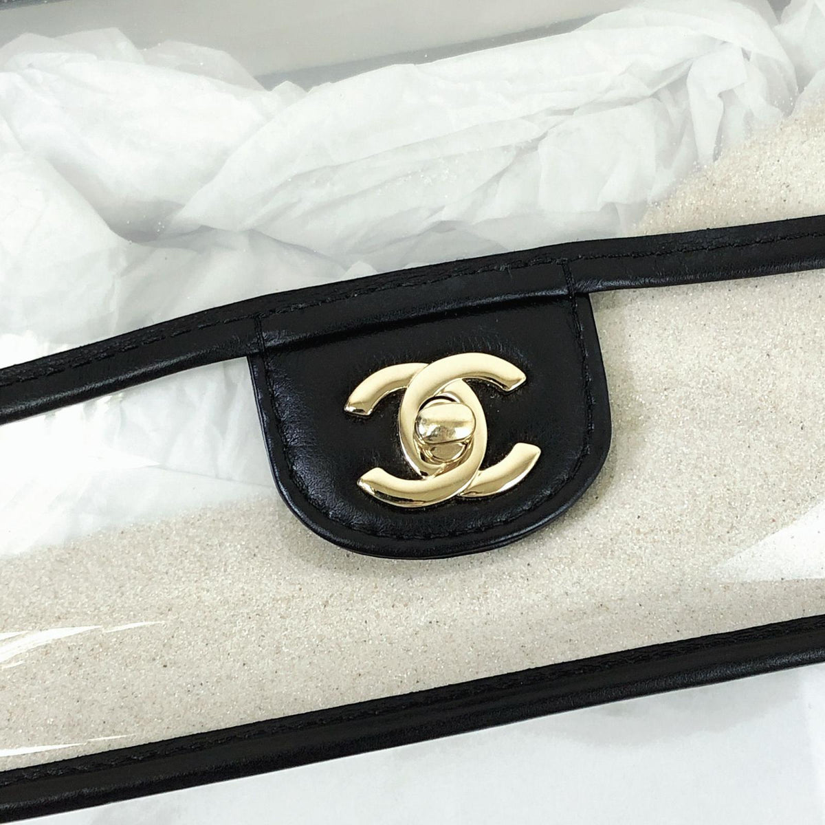 Coco "Sand by the Sea" Runway Pearl Handle Black PVC