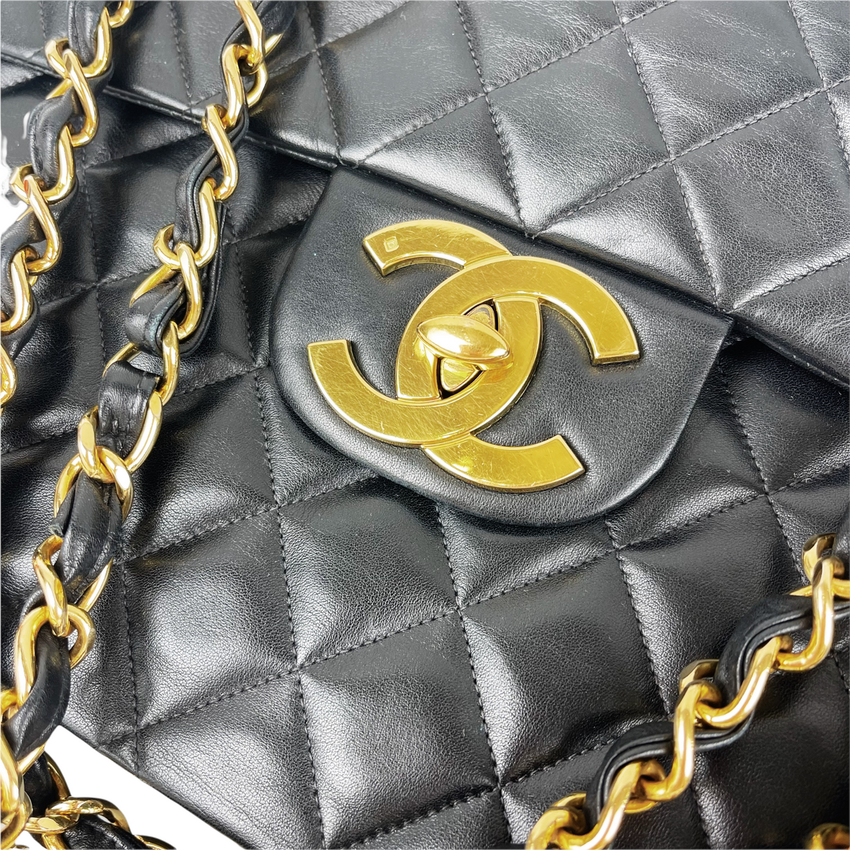 Jumbo XL Flap Lambskin Leather Black GHW