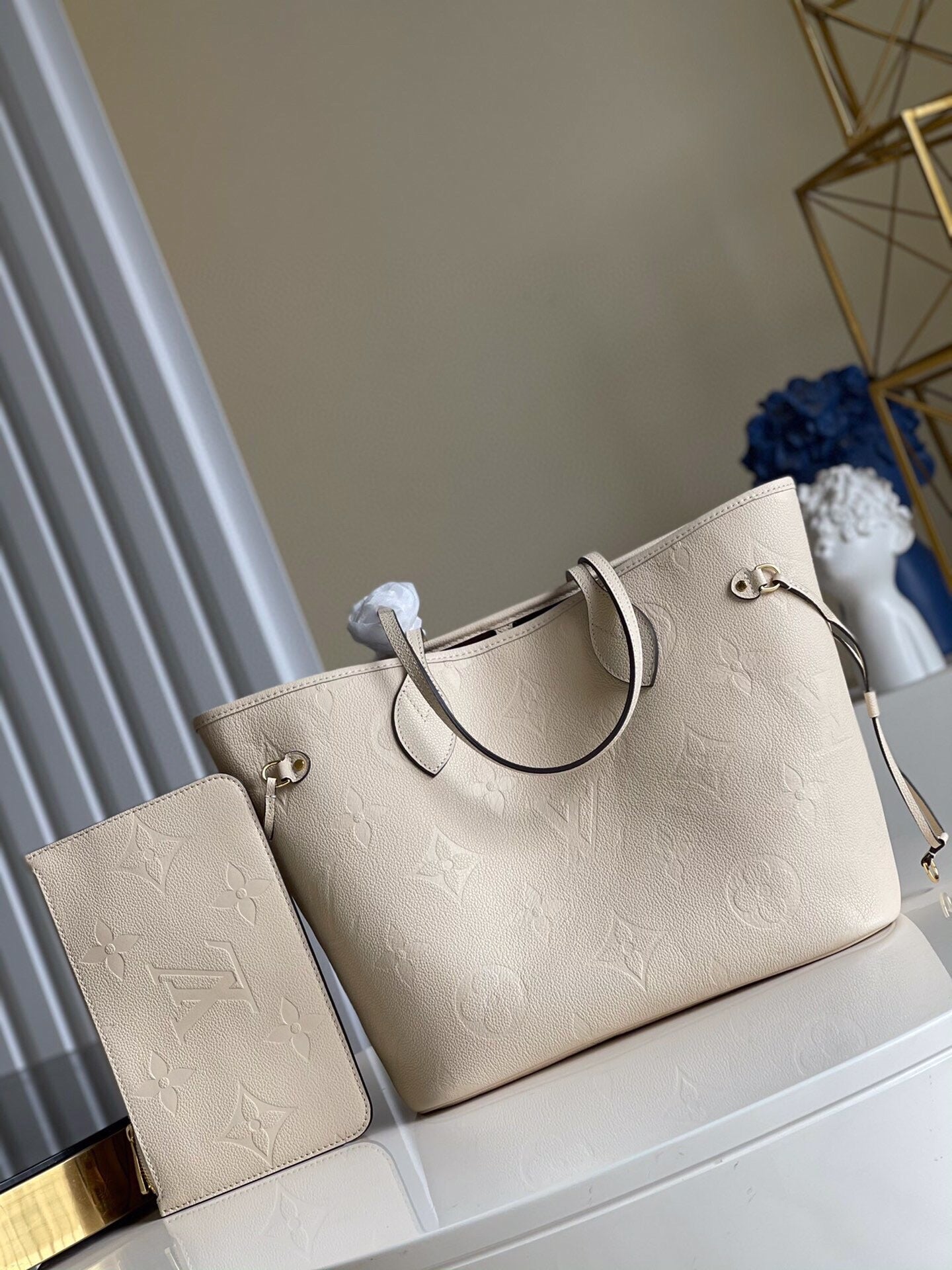 Louis Vuitton Neverfull MM Tote Bag