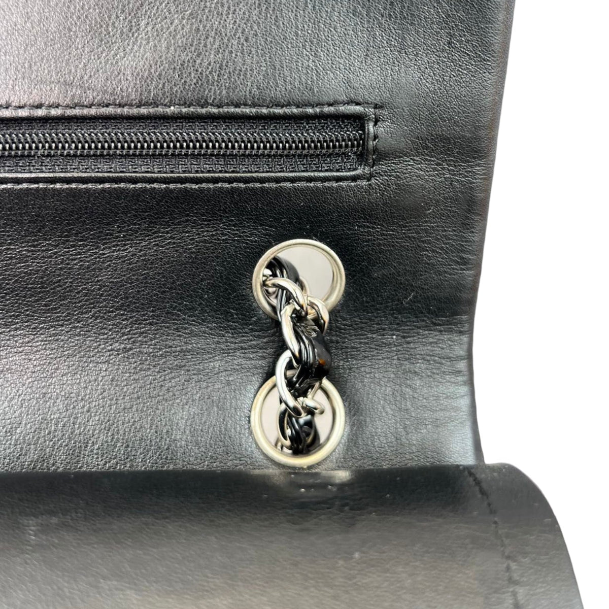 Medium Classic Flap Patent Black SHW