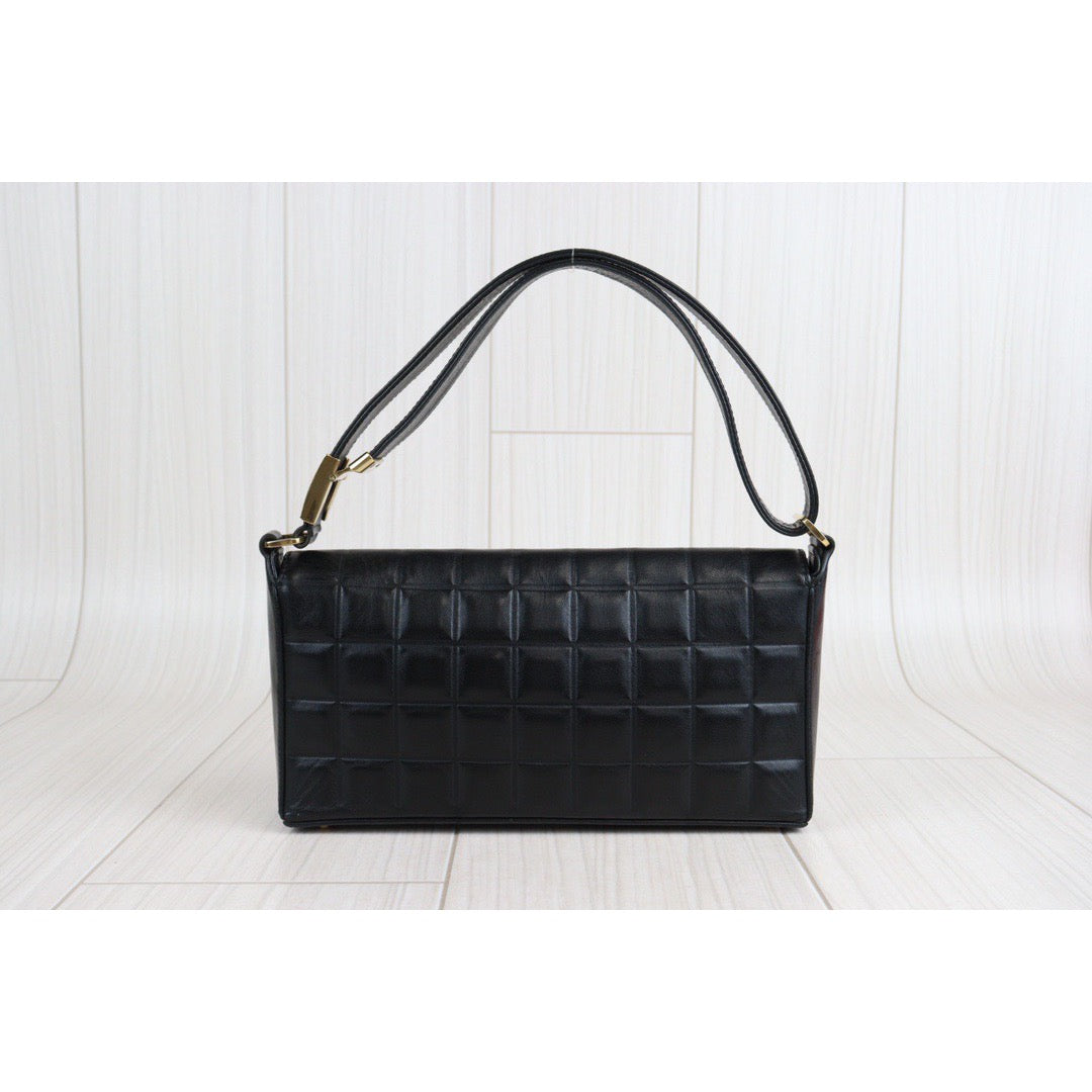 Rank AB ｜ CHANEL Choco Bar Shoulder Bag ｜23032304