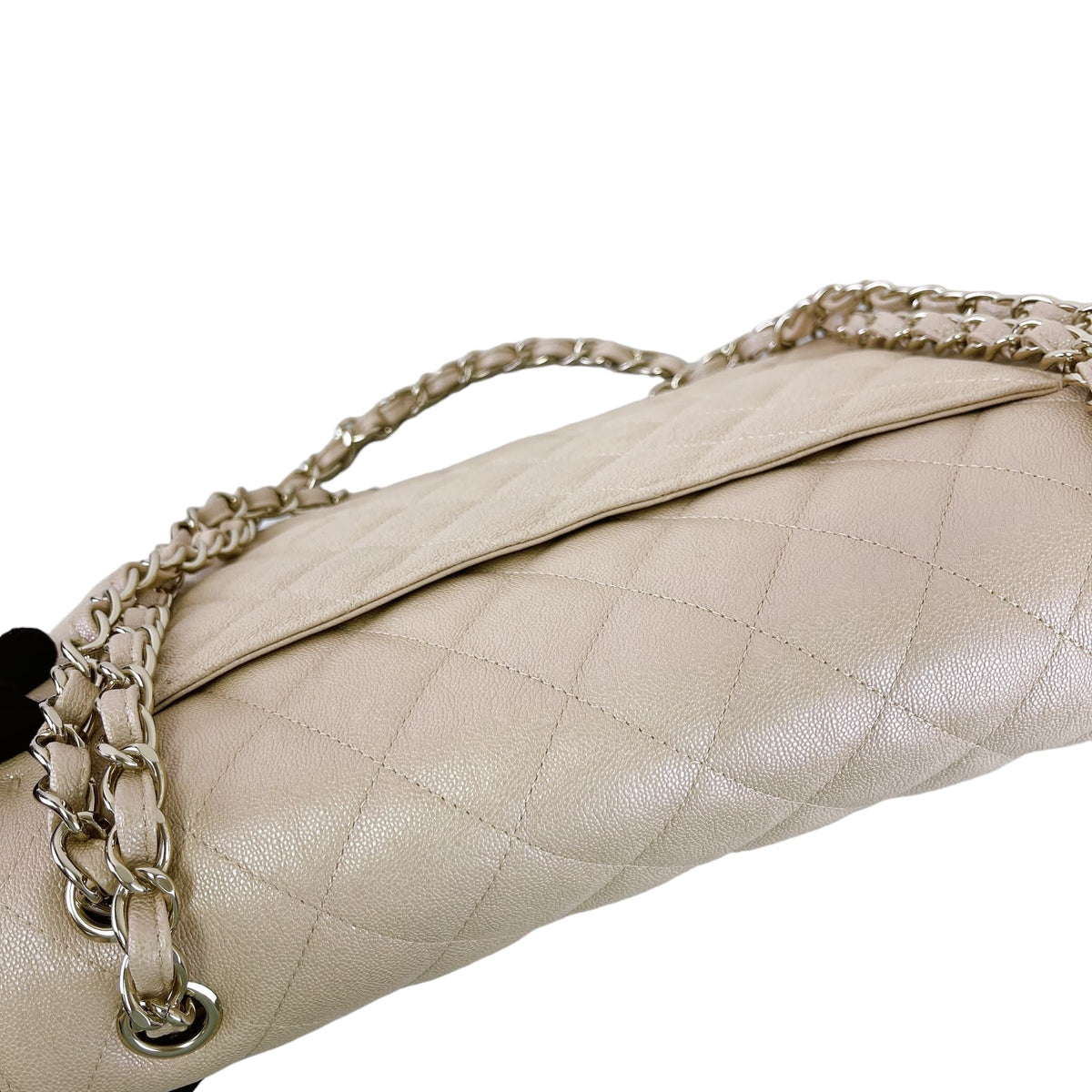 Classic Flap Jumbo Caviar Beige Iridescent GHW