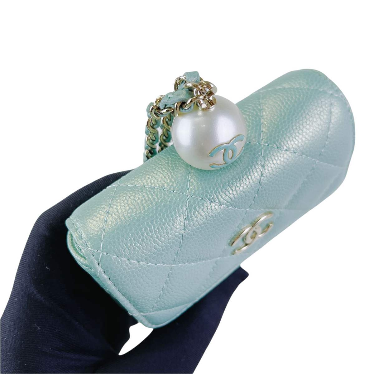 Caviar Quilted Pearl  Holder Caviar Blue GHW