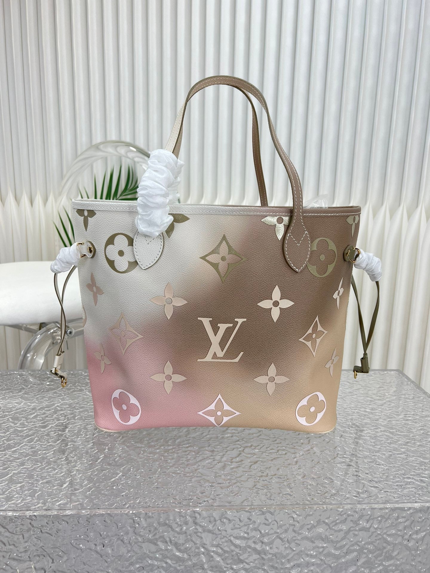 Louis Vuitton Neverfull MM  Tote Bag