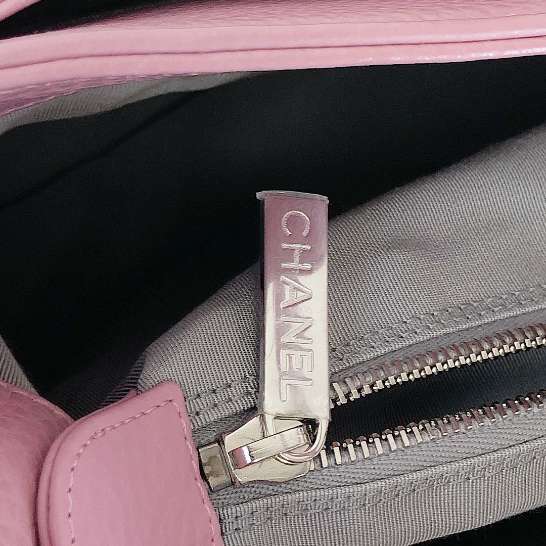 Executive Cerf Tote Grained Pink SHW