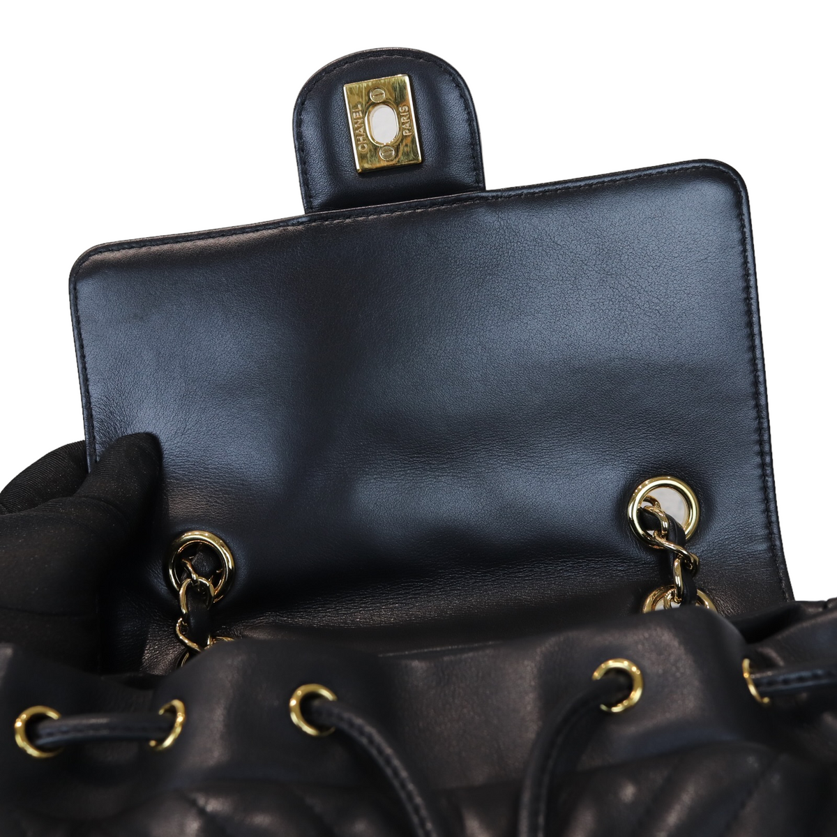 Small Chevron Urban Spirit Black GHW