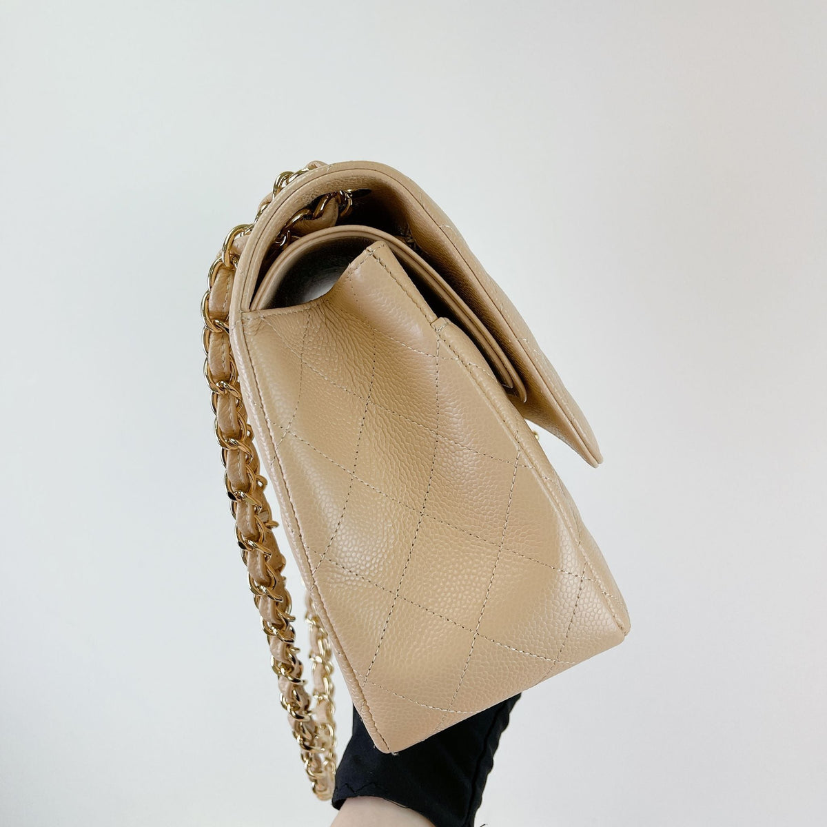 Double Flap Jumbo Caviar Beige GHW