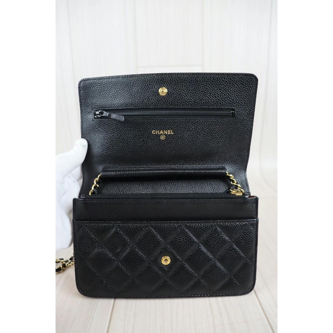 Rank A ｜ CHANEL Matelasse Caviar Skin Chain Wallet Black Gold Hardware ｜22112502