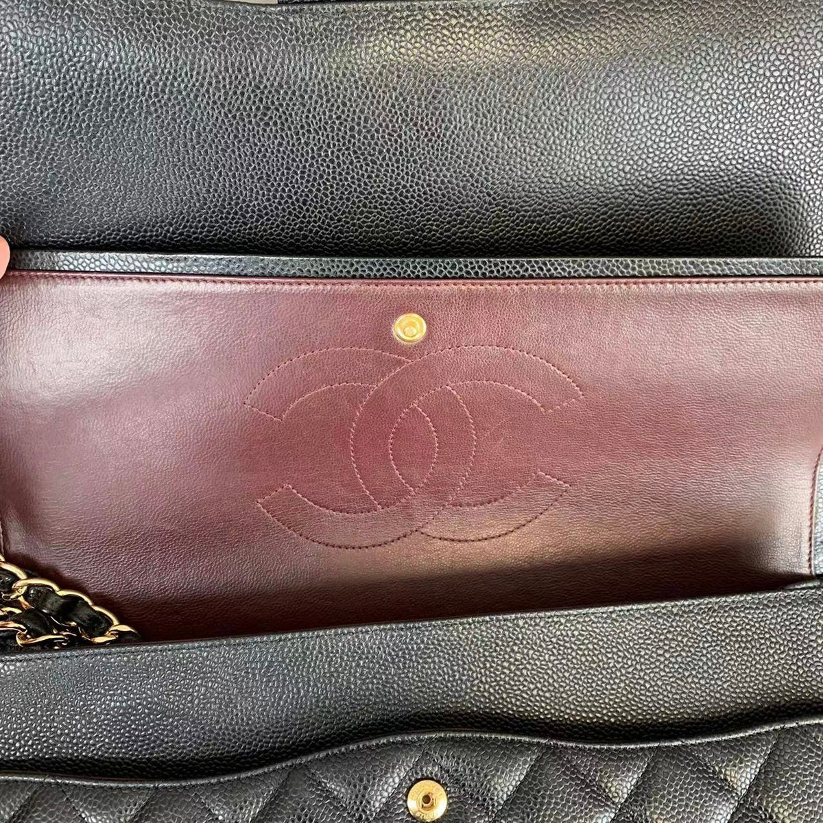 Classic Double Flap Caviar Maxi Black GHW
