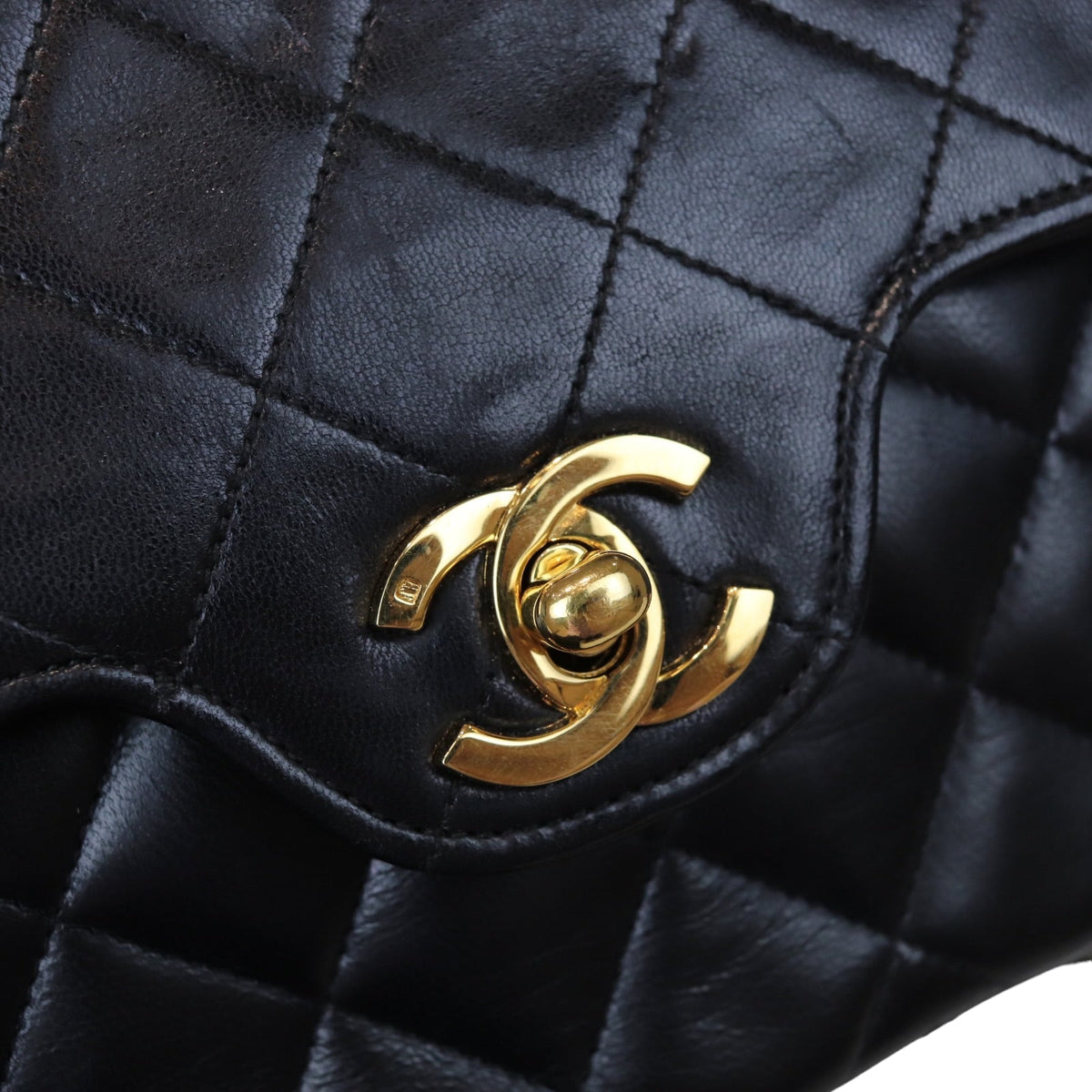 Medium Flap Lambskin Black GHW