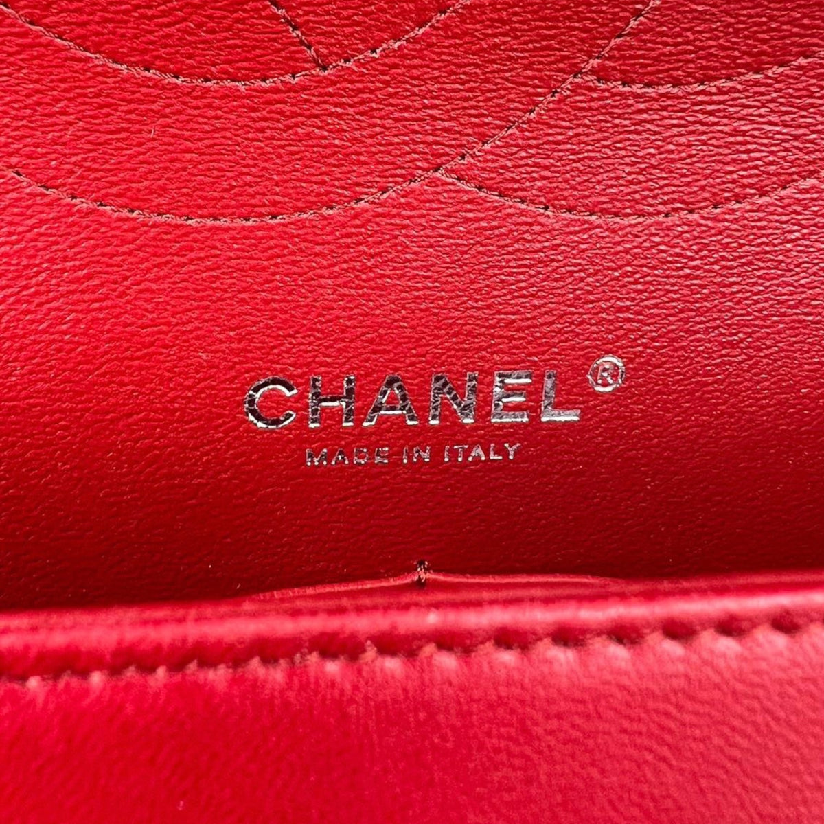 Double Flap Jumbo Lambskin Red SHW