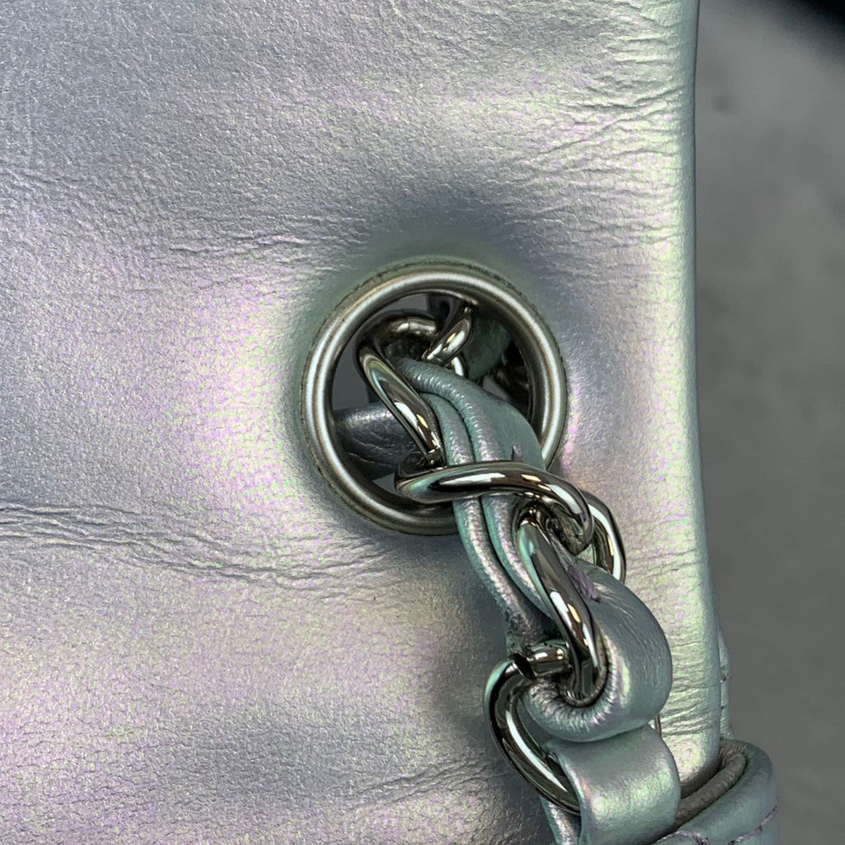Mini Square 21k iridescent Light Purple SHW