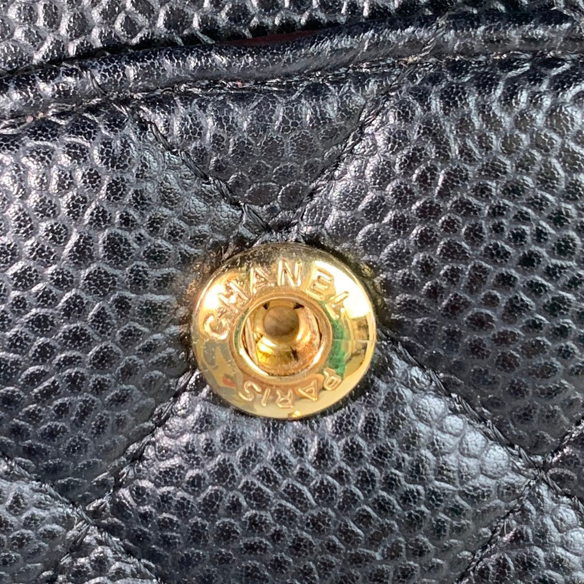 Classic Flap Caviar Medium Black GHW